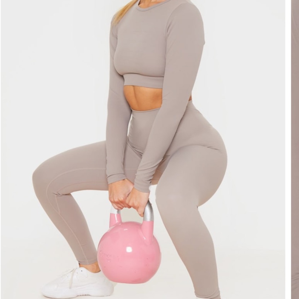 Pretty little thing workout set